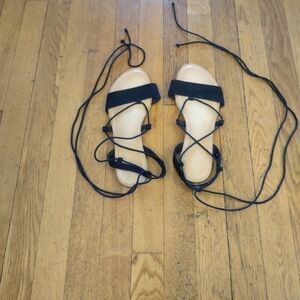Old Navy black strappy sandals size 9